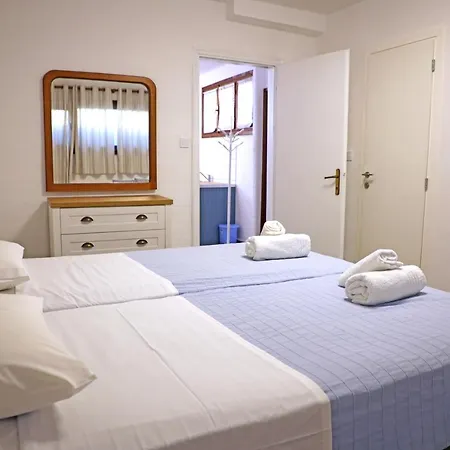 The 4 Travellers Halkidiki Апартамент