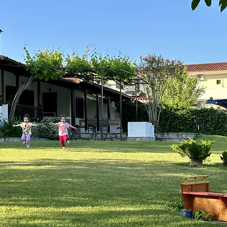 The 4 Travellers Halkidiki * Siviri