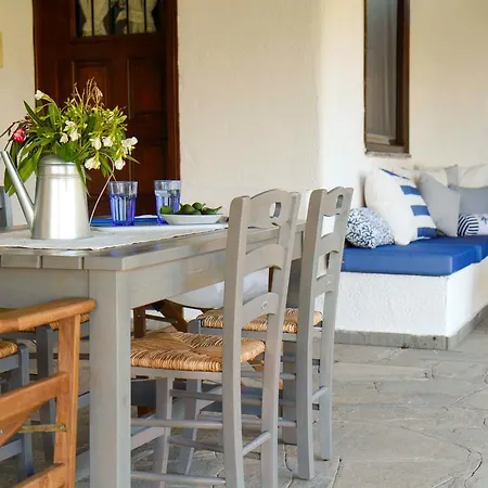 Апартамент The 4 Travellers Halkidiki