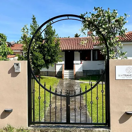 The 4 Travellers Halkidiki Lägenhet *