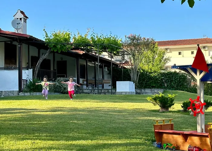 The 4 Travellers Halkidiki シビリ